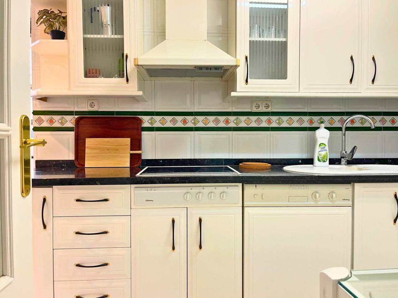 Home4u Fuente Nueva Appartement